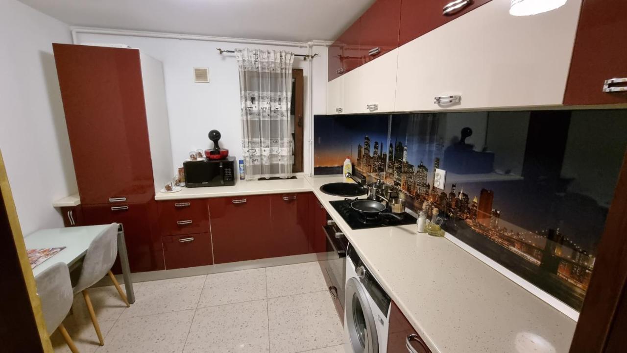 Stone Bridge Apartment 이아시 외부 사진
